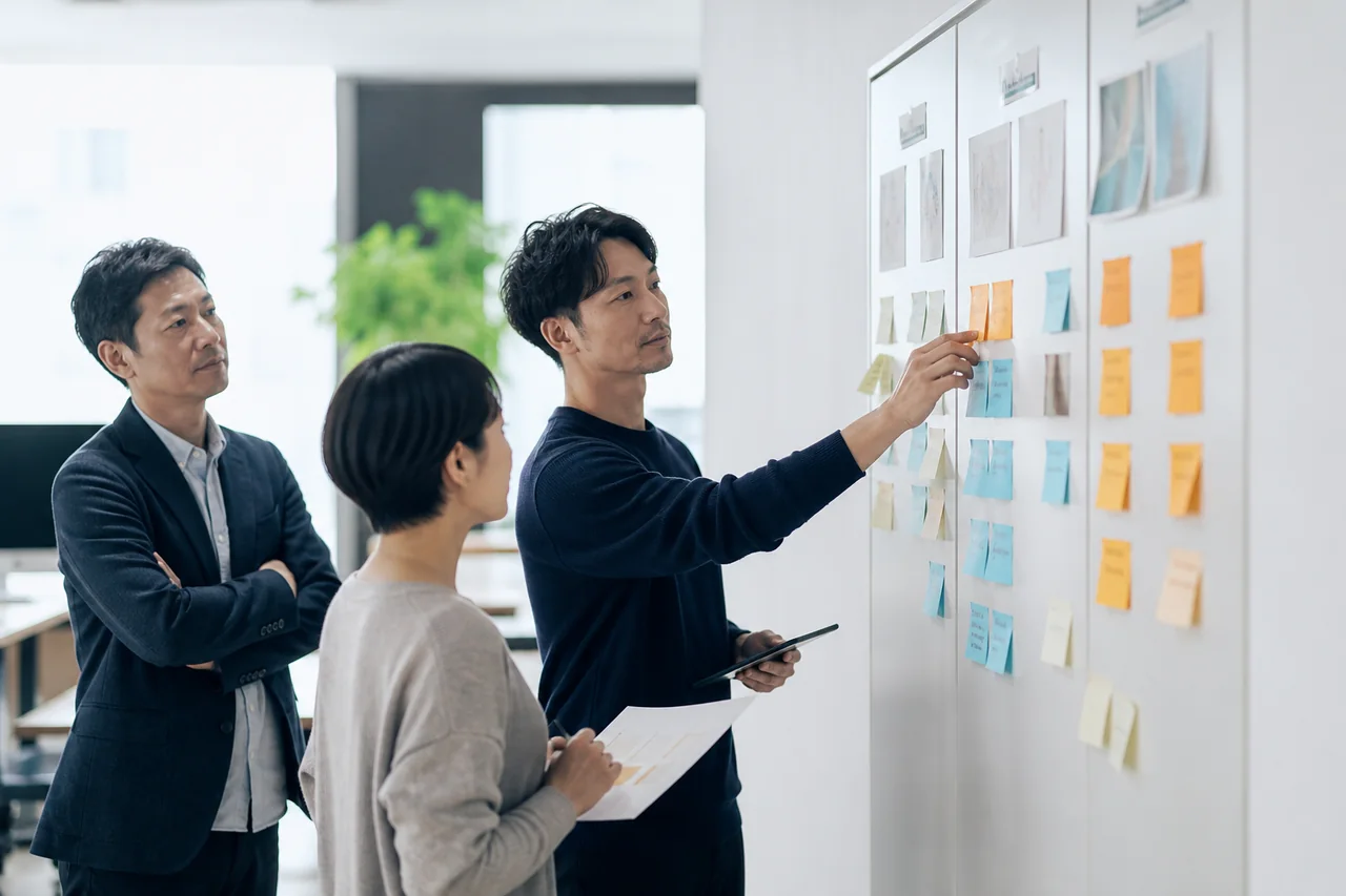 AIには事実・推測・不足情報を分けさせるを実務で進める様子